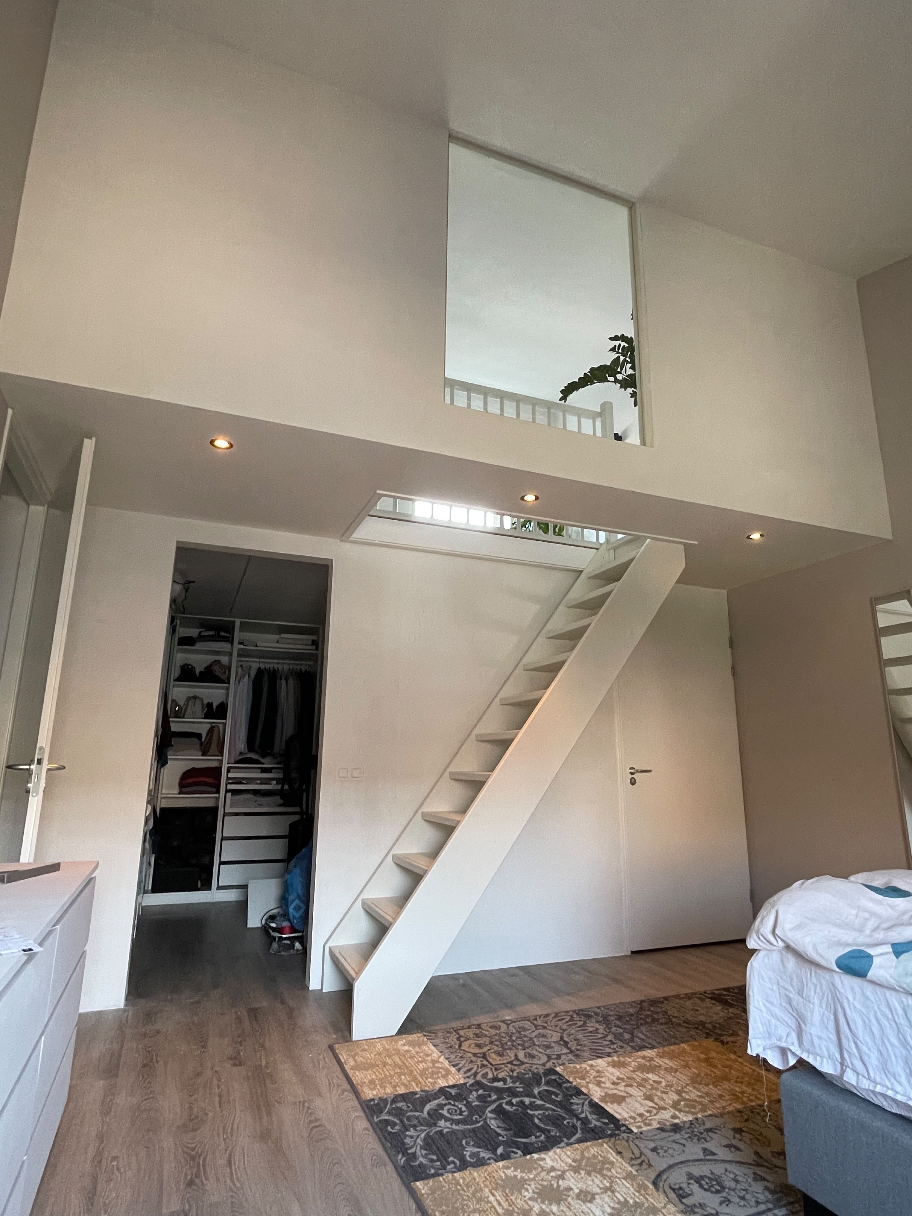 Slaapkamer met vide op maat — Verbouw in Almere