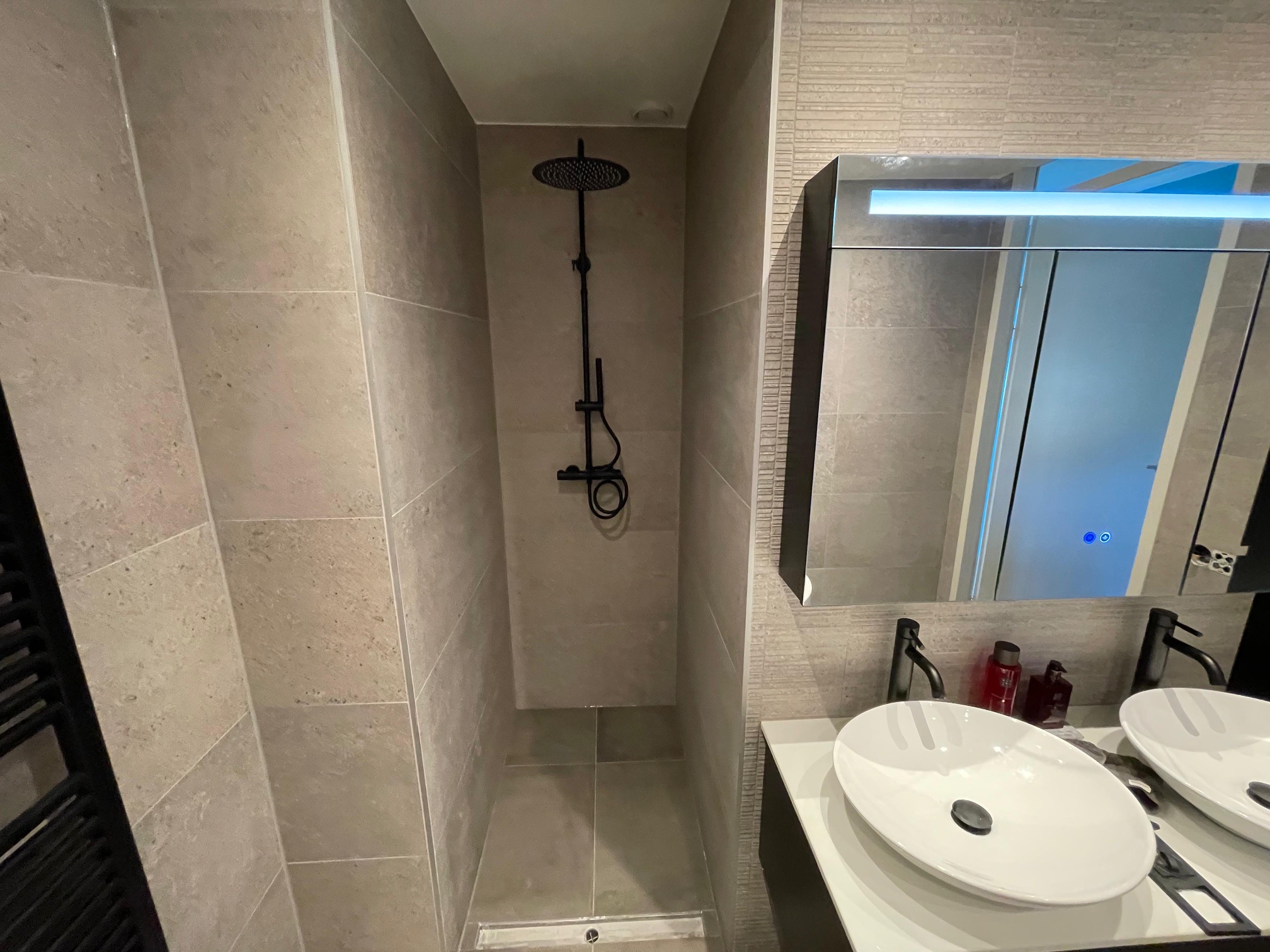 Maatwerk inbouwkast & betimmering — foto 2